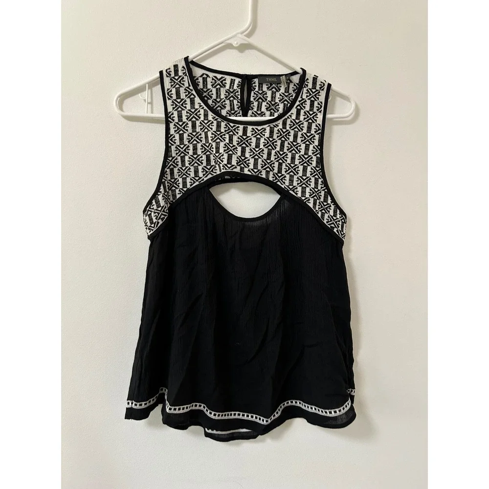 THML Black White Embroidered Cutout Sleeveless Rayon Tank Top‎ Blouse Small